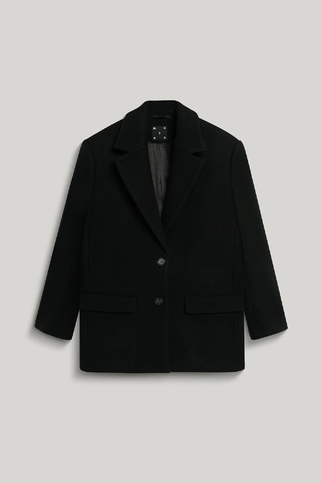 На выставку, в театр или в кино — делимся идеями образов, которые подойдут для любого повода и настроения.
  
Вариант № 2. Комбинируем брюки из шерсти и кашемира с ярким свитером и ботильонами с двухслойным голенищем. Для верхнего слоя выбираем шерстяное полупальто. Завершаем образ кожаной сумкой и перчатками. 