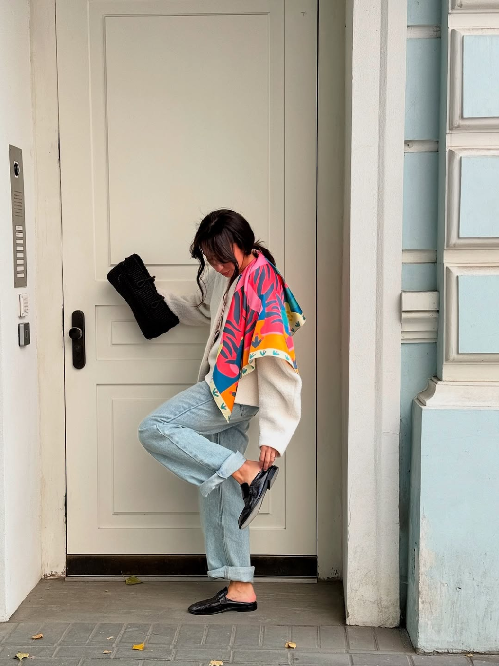 А этот платок с работой Насти Самохиной — чистая любовь ❤️