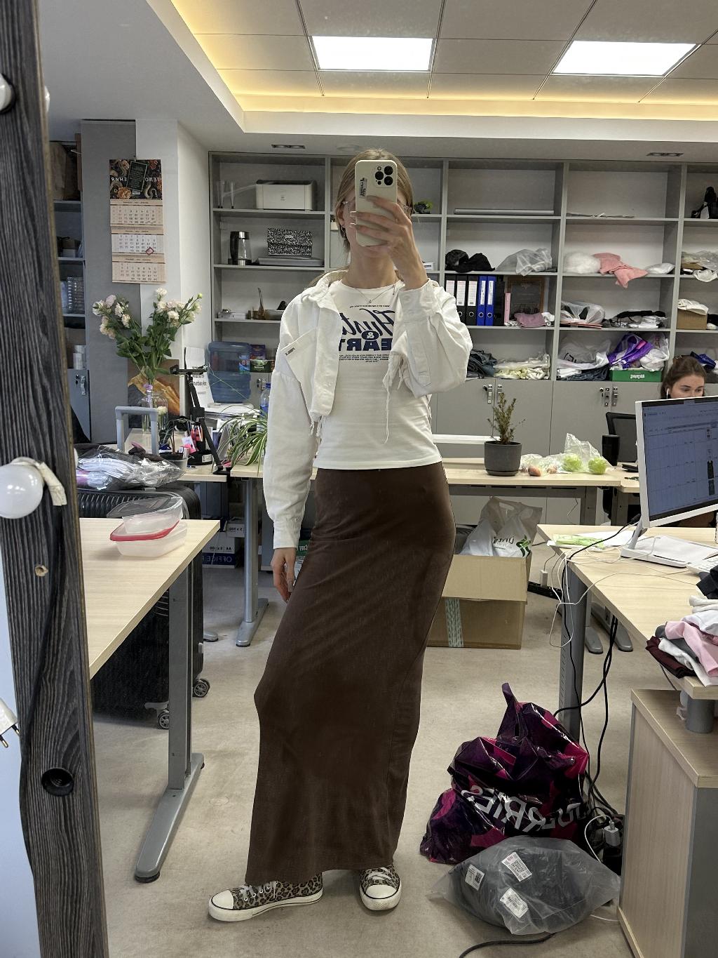 я работаю в моде, поэтому тут склад из коробок 🤡