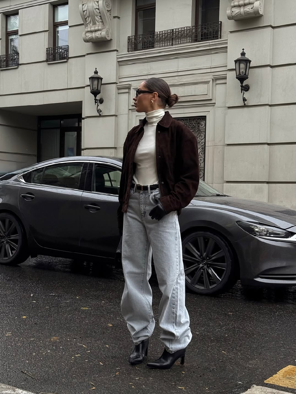 Тёплый оттенок замши и деним - формула уверенного и теплого осеннего образа ✨