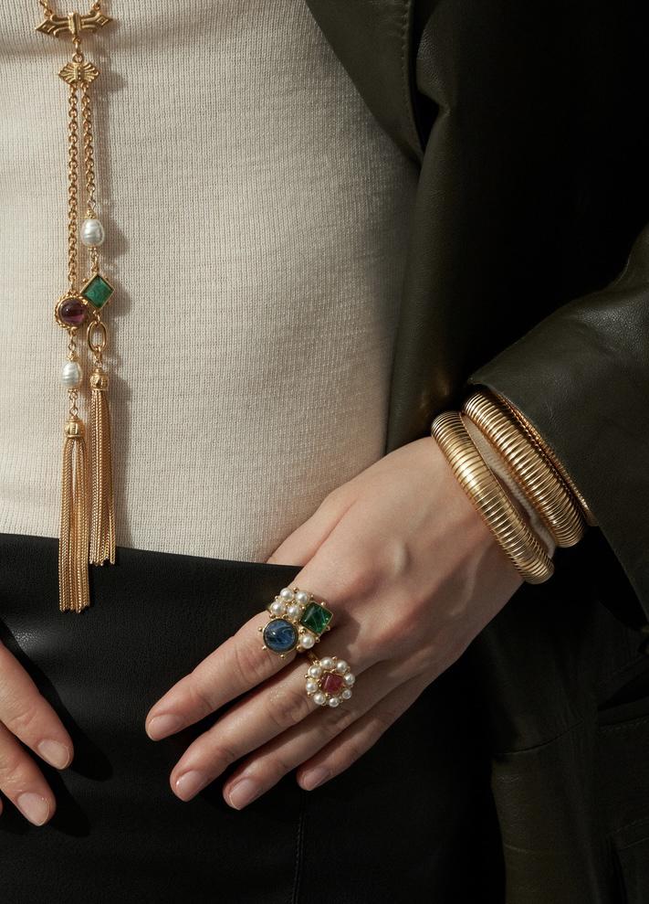 эти украшения должны быть у тебя