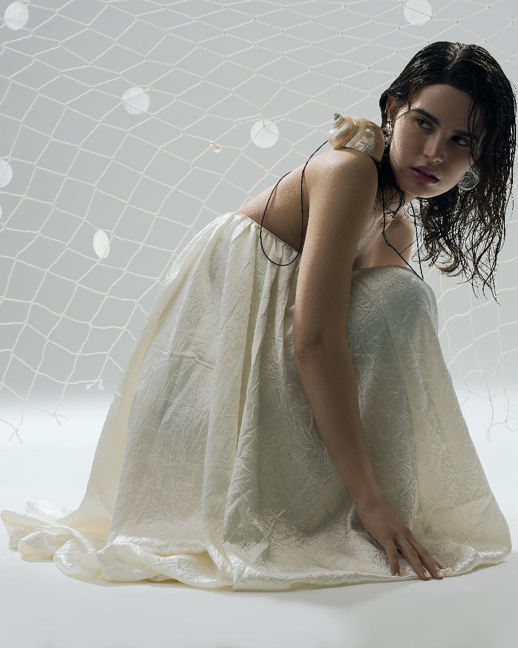 Фотосъемка в морском стиле 
Вместо платья выступает юбка-баллон 