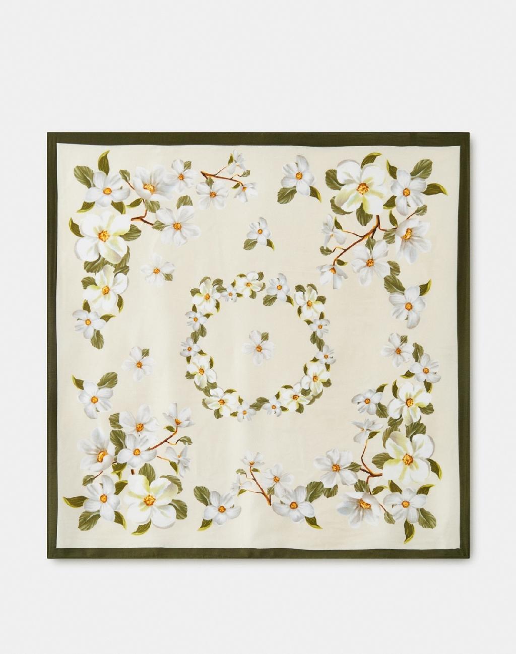 6 стильных платков для яркого лета 