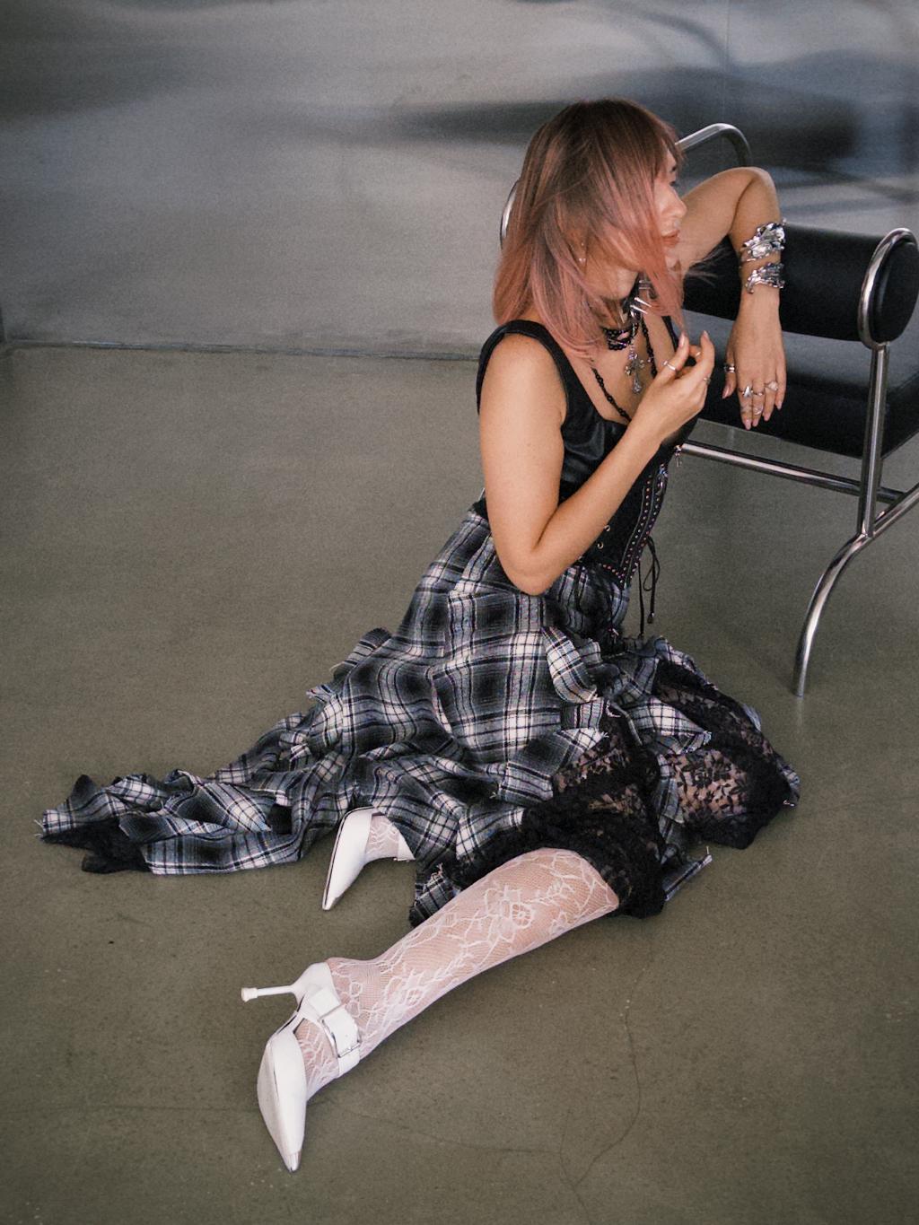 Образ в стиле 80-х. Романтизм и панк на стыке. Эстетика Вивьен Вествуд.