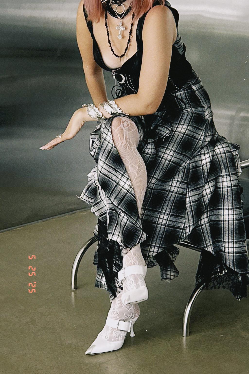 Образ в стиле 80-х. Романтизм и панк на стыке. Эстетика Вивьен Вествуд.