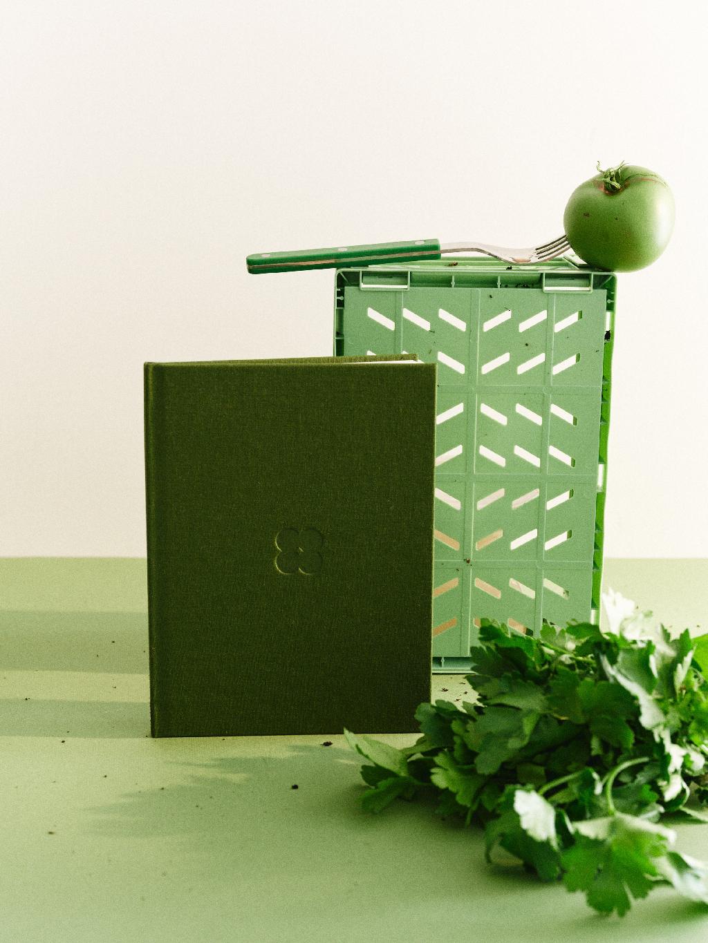 Летняя серия минибуков. Яркая лимитированная коллекция уже на сайте и в приложении Периодики 🩷

