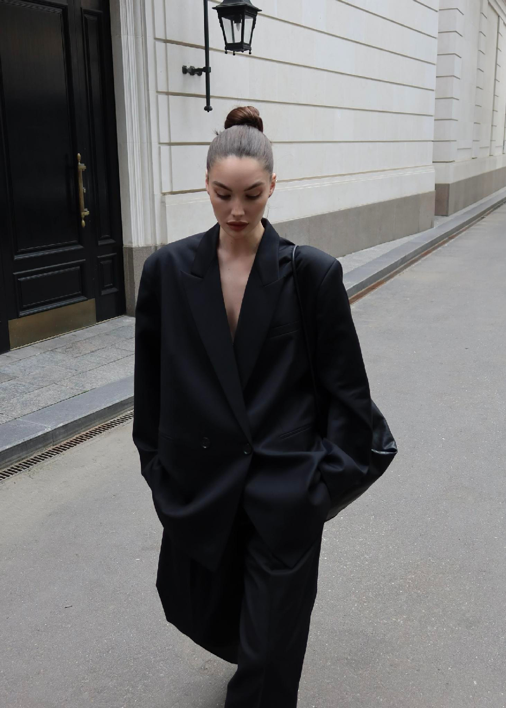 Образ от бренда BAZILIKA