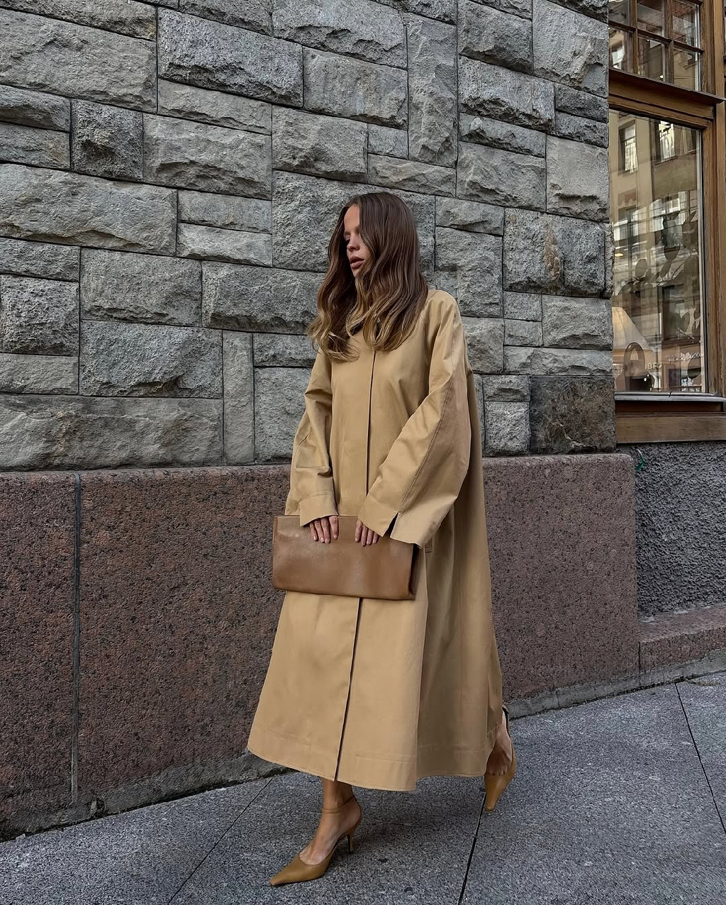 Вот и приближается время тренчей 🙃
Очень симпатичный тренч 'JACQUELINE' от WTMZ