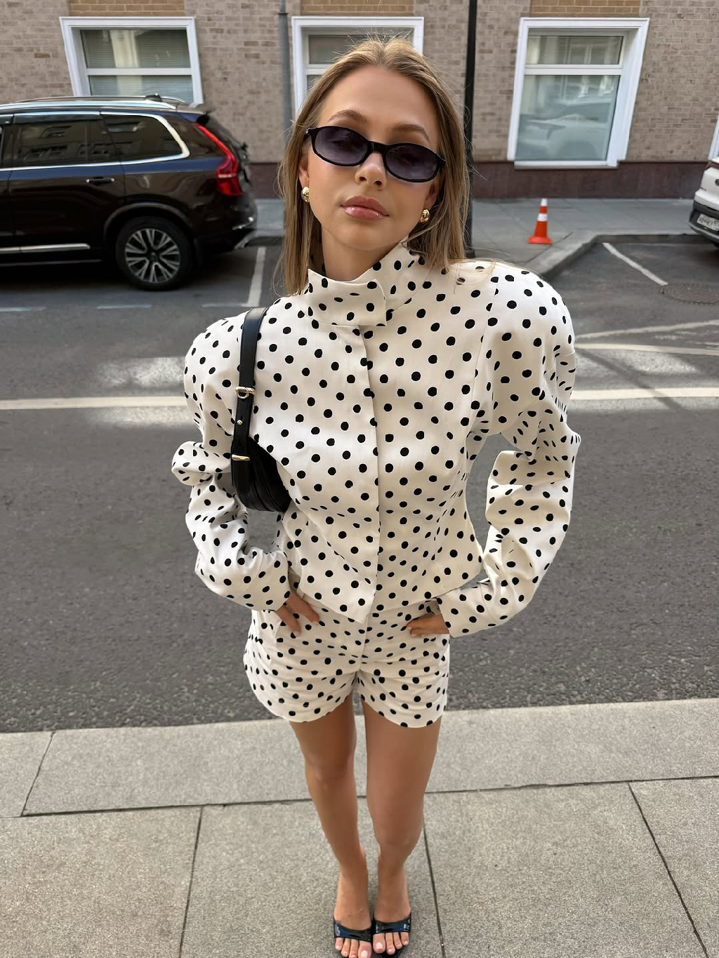 Горошек от ACTE это любовь 🤍🖤

Образ @elenaromashinaa