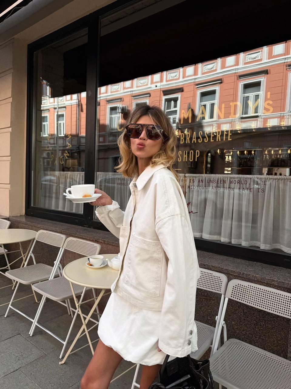 Love Republic и @pollyhey 🤍

Очень симпатичные джинсовая юбка-баллон и куртка из новой коллекции 