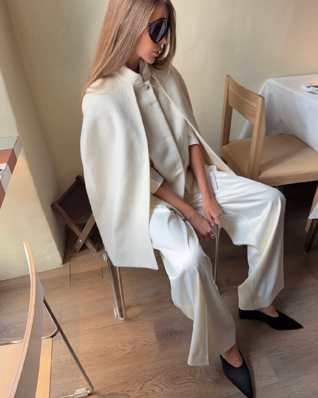 Образ с ярким характером от Марии @marikalashnikova, который заставил наше сердце биться чаще 🤍