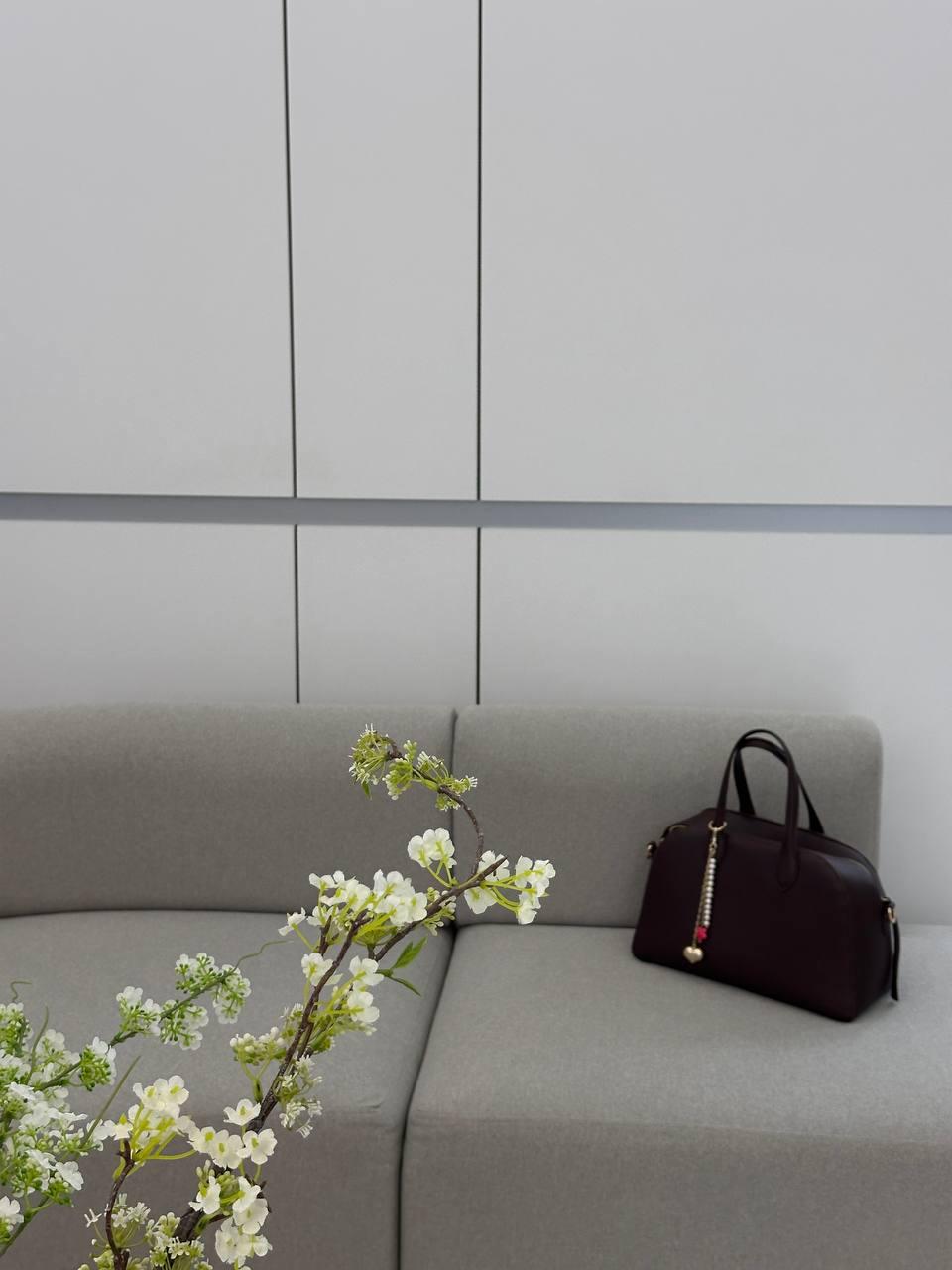 Вчера был вишневый лук 🍒 Так мне нравится эта летняя инфантильная и девчачья эстетика! 