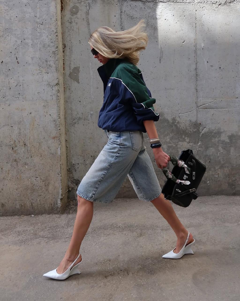 Совершенно потрясающий и очень интересный, на мой взгляд, образ в стиле спорт шик в исполнении Какуриной Алены. Идеальная гармония, лучше и придумать сложно! Туфли из Zara, давно на них смотрю.
