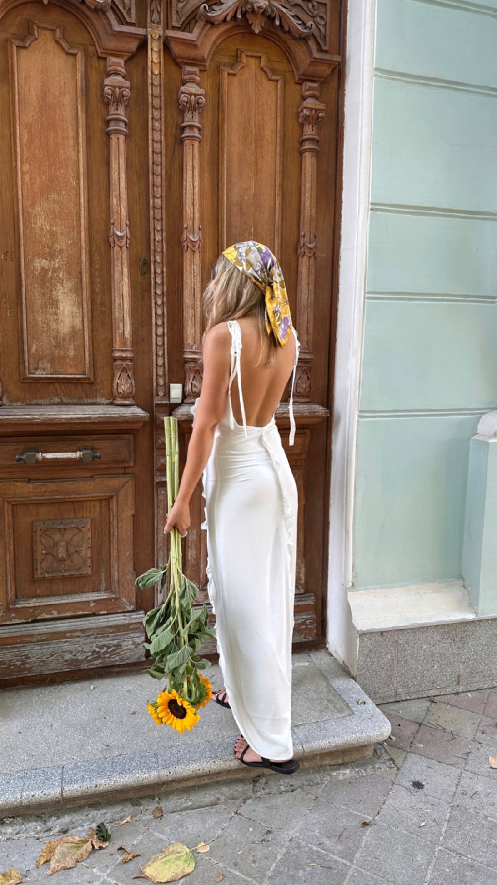 Моих летних луков вам в ленту! 

P.S. Сарафан Iss Ju солдаут. 