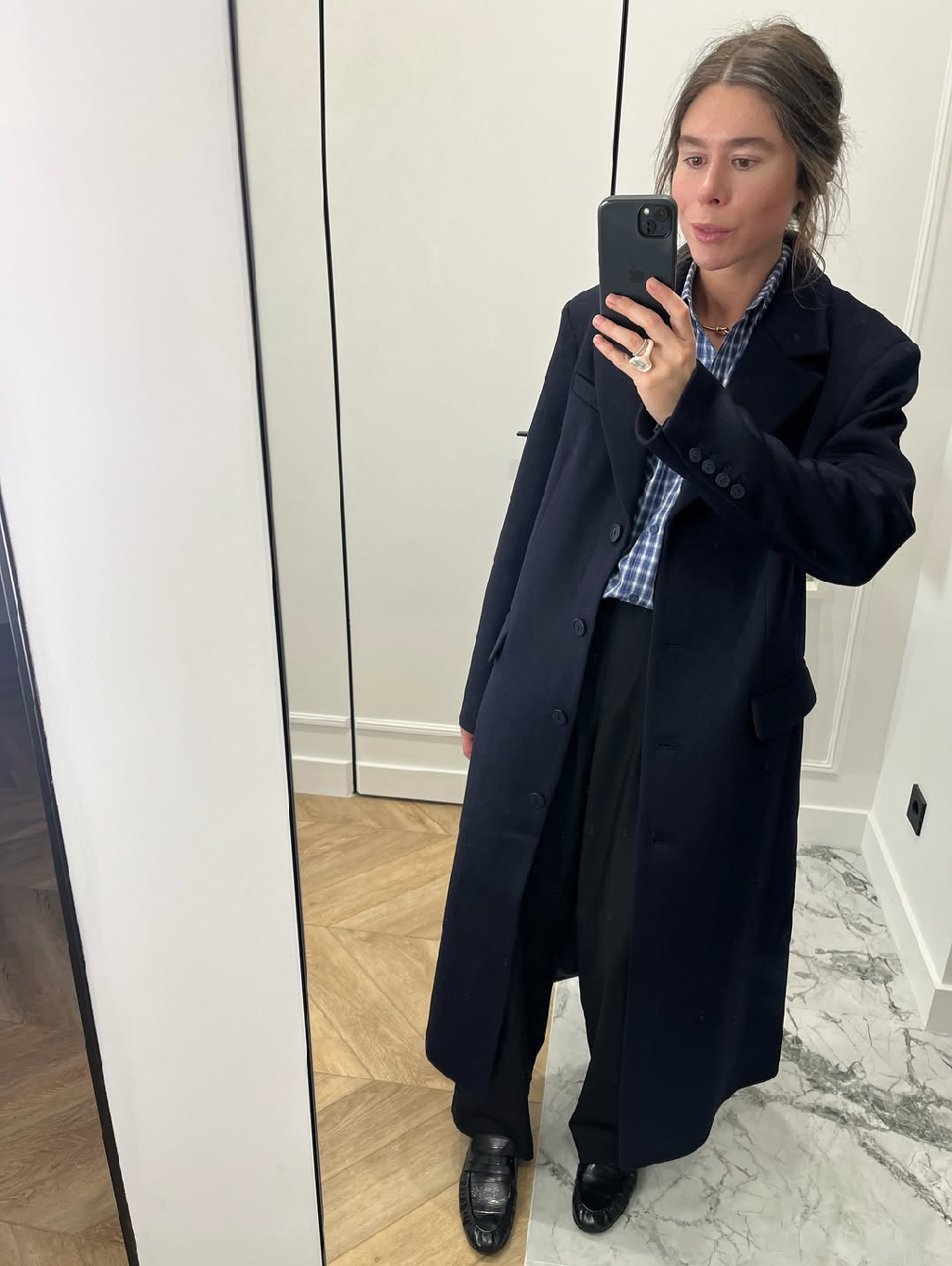 Вита собрала лаконичные образы из осенней коллекции 🤍