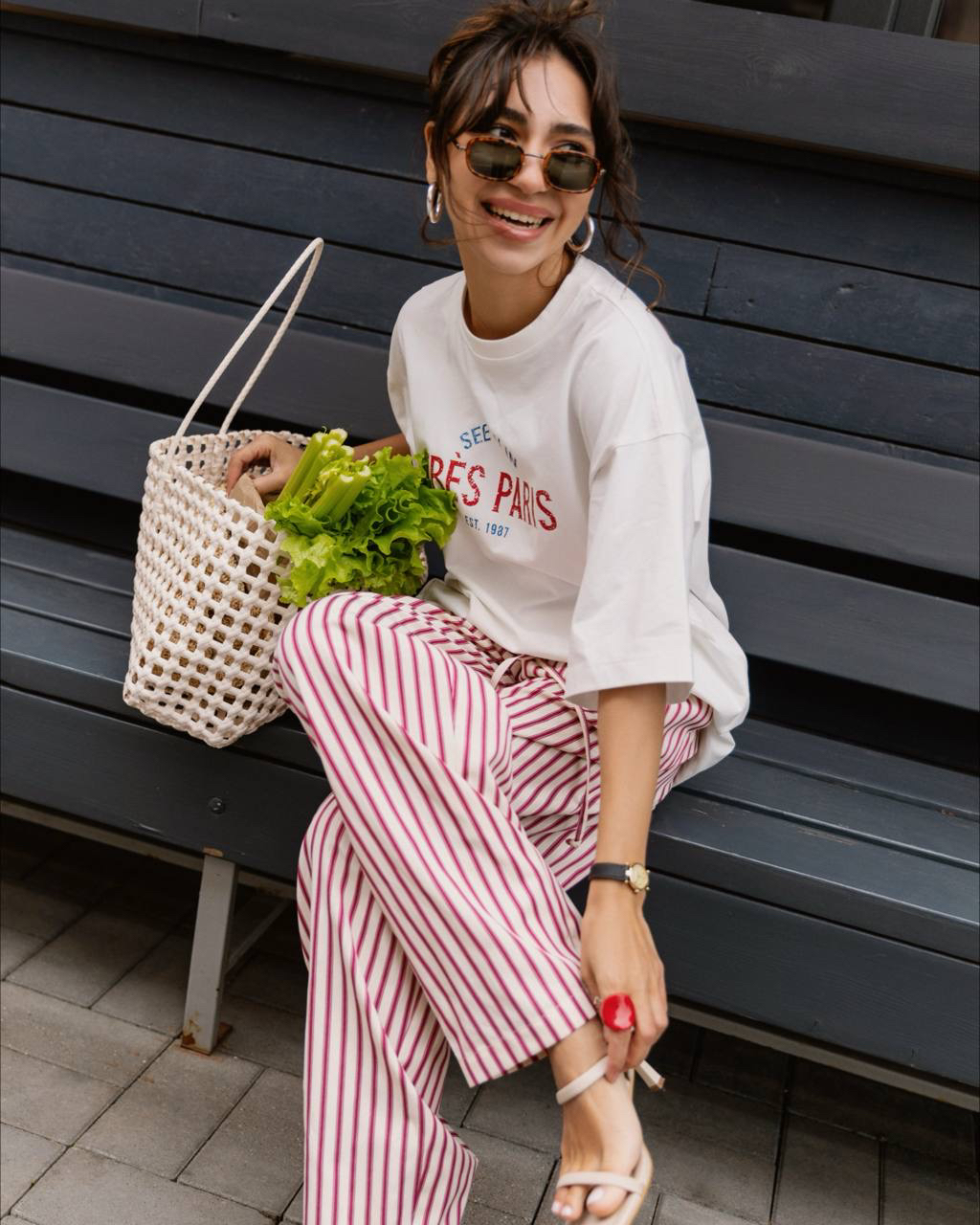 SUMMER IN THE CITY ⛱️

Коллекция вдохновлена атмосферой путешествий и курортной лёгкости — словно вы уже на побережье Amalfi или Côte d’Azur. Солнце, море, тёплый ветер, расслабленные силуэты и вещи, которые хочется носить каждый день. Каждое изделие создано так, чтобы даже в ритме мегаполиса вы ощущали лёгкость и беззаботность летних дней 🍦

Лето в городе — это пятничные вечера, начинающиеся сразу после работы, спонтанные пикники в парке, ветер в волосах и быстрый ритм улиц, который вдруг ощущается по-новому легко. 

Это про лето, в котором каждый день маленький праздник. Стоит лишь собрать образ, взять мороженое — и лето становится ближе

Примерить новую коллекцию можно в магазинах в Уфе и Казани, а также оформить заказ на сайте tres.su