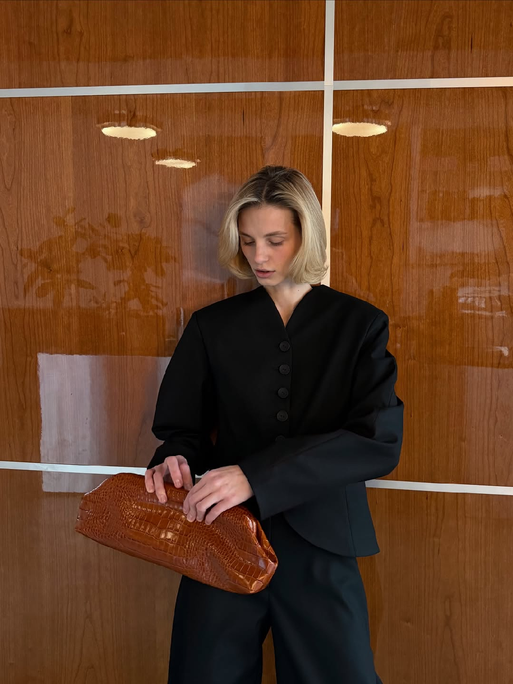 Костюм Madame в черном - идеальная основа для вашего гардероба