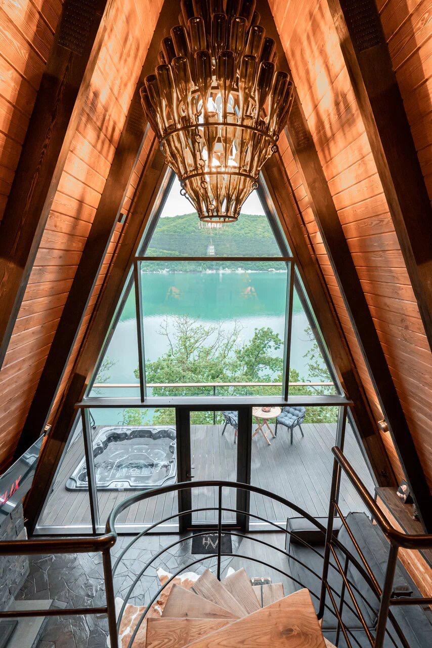 Chalet De Cuvée на берегу озера Абрау 😍