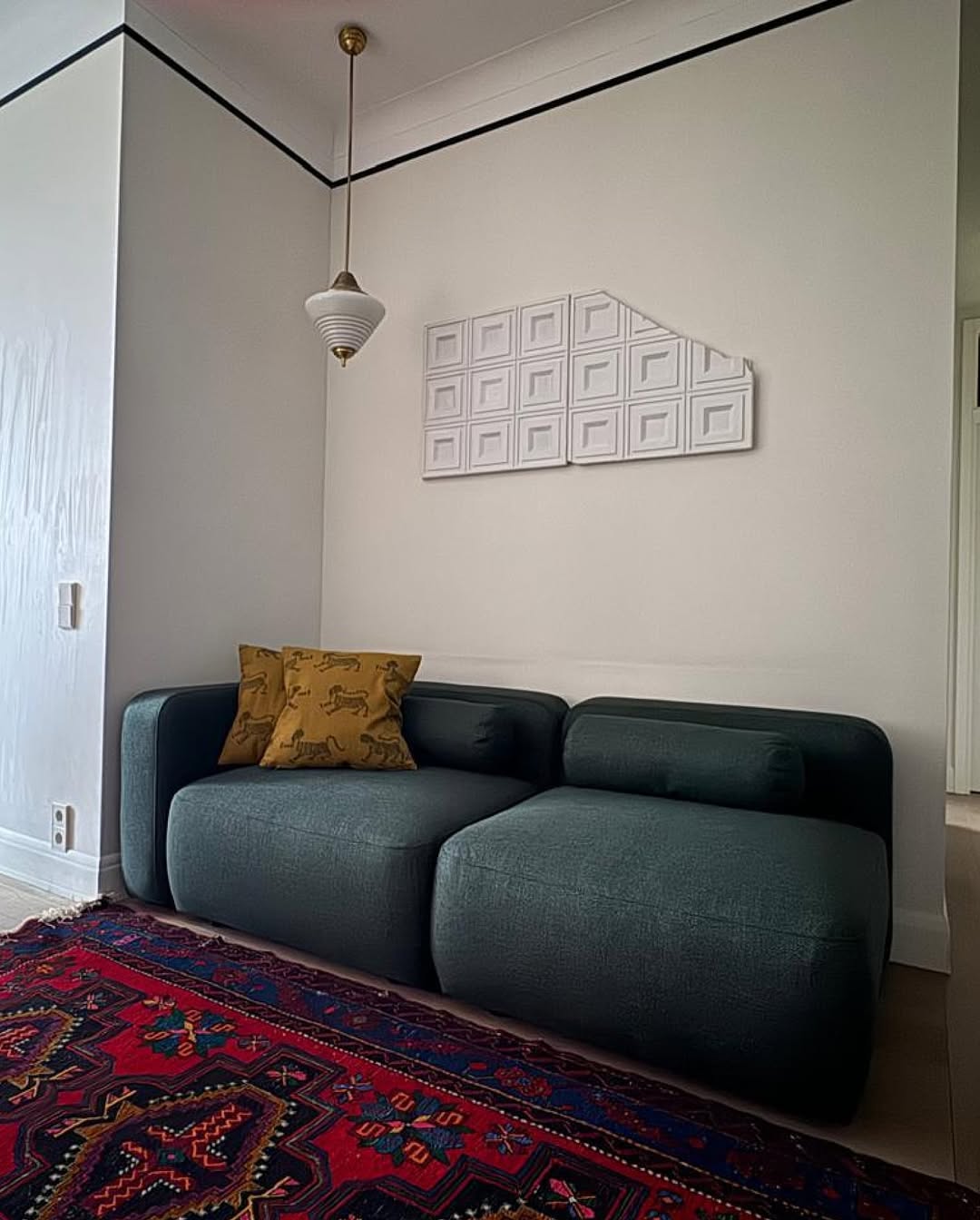 в вашей [и нашей] любимой рубрике #annkiathome делимся кадрами с предметами annki® в разных локациях и ситуациях. 

——
на фото: 

1 — стул steve dinner в чехле из новогодней коллекции python* — на недавней выставке мниид 
*итальянский деним, который будет красиво стариться (возраст ему к лицу). мы уверены, что с годами skin python станет ещё круче с появлением потёртостей
2 — стул steve dinner в рыжей экокоже + skin python // стул steve dinner в молочном букле + yeti skin // кресло steve, buckle, col: grass // кресло steve в чёрной коже // стул гардероб annki® x стокманн // диван workaholic в фирменной экошерсти — павильон на мниид 
3 — стол bill / раскладной + стулья steve dinner / eco wool / col: grass + скамья clover classic — зона столовой на мниид 
4-5 — диван plus / конфигурация из 2х модулей / раскладной / eco wool / col: winter moss
6 — стулья steve dinner / jacquard / zebra —  в новом пространстве «локалы» по адресу: петровский бульвар 1с1
7 — кресло bono / leather / col: mustard — в пространстве «локалы»
8 — табурет clover / ясень — в пространстве «локалы»
9-10 — кровать cube / buckle / col: milk
11 — диван plus / конфигурация из 5 модулей / раскладной / eco wool / col: grey
12 — кресло steve / eco wool / col: terra