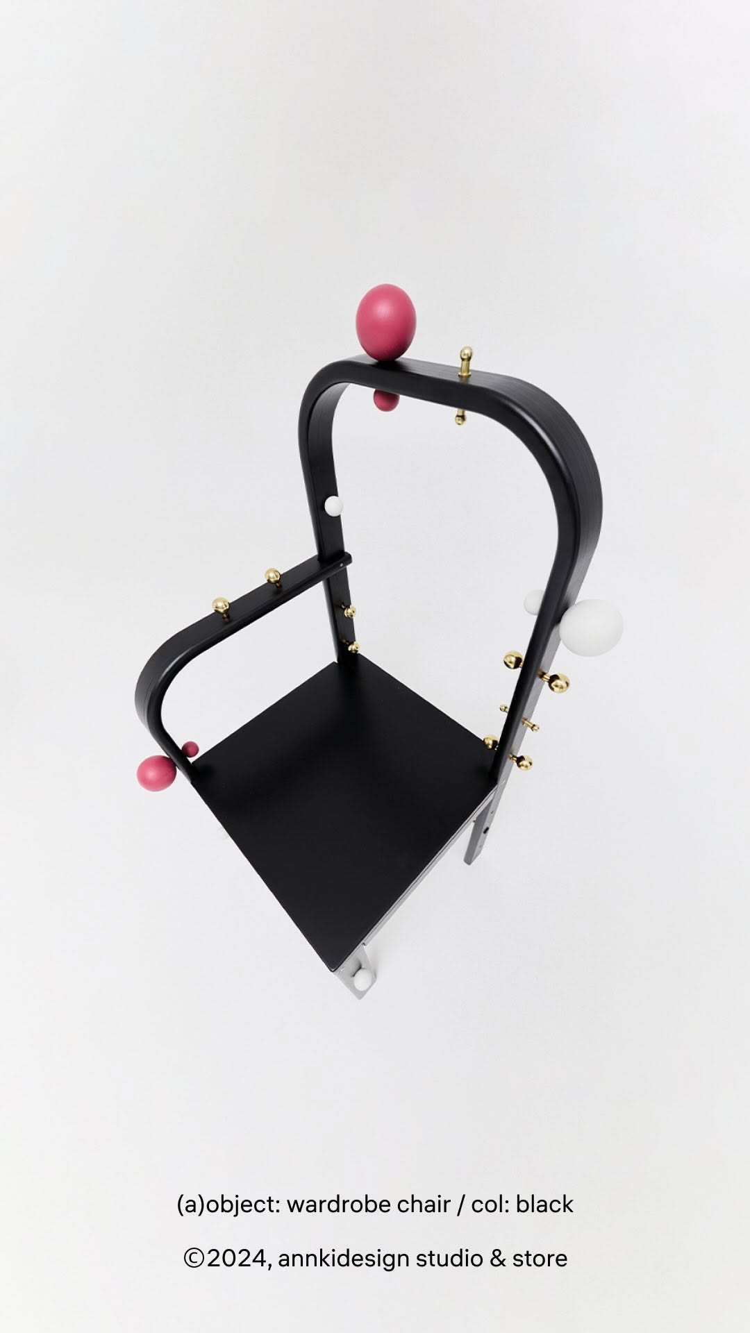 крючки и вешалки — забота о вашей спешке, 
порядок держат стойко, без заминки и усмешки.
——

BTW: стул-гардероб теперь представлен офлайн! если вы хотели поближе познакомиться с новым предметом — приходите в универмаги стокманн:
— москва, проспект мира, д. 211, корп. 2, трк европолис
— москва, смоленская площадь, 5, тдк смоленский пассаж 2

——
(a)object: wardrobe chair
col: black
#wardrobe_chair