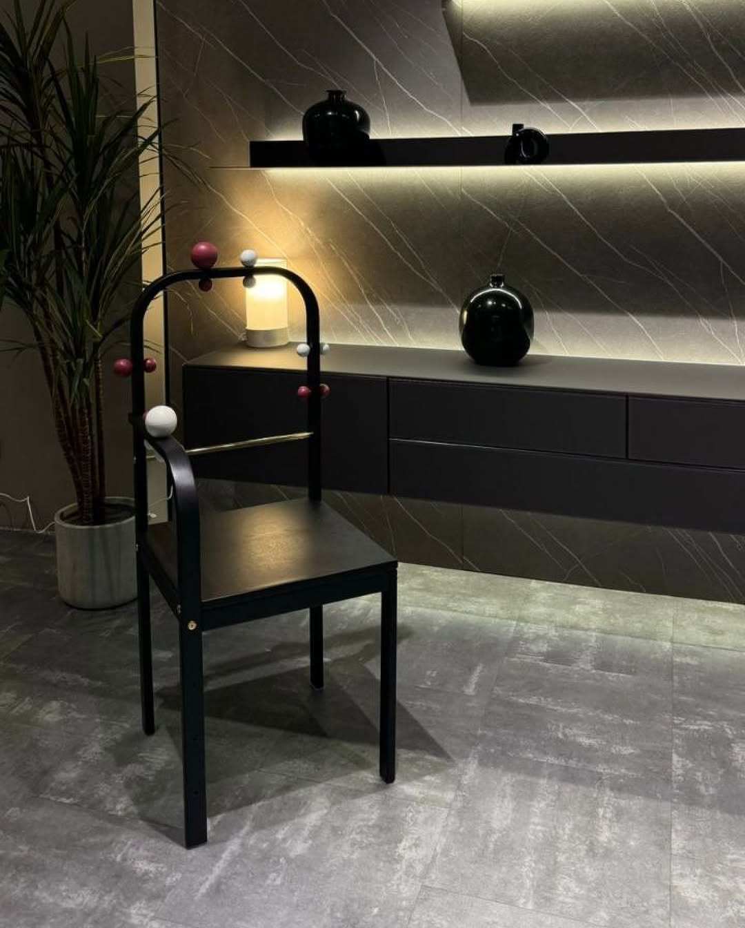 воплощаем ваши самые сокровенные мечты и создаем уют дома. 
новые кадры в постоянной рубрике #annkiathome 

——
на фото:
1, 2 —диван plus + / конфигурация из 2х модулей / velour / col: mustard @varyavedeneeva 
3, 4 — скамья clover / xmas @polina.poludkina 
5, 6 — диван plus + / конфигурация из 2х модулей / velour 
7 — стул-гардероб annki x стокманн
8 — диван plus + / конфигурация из 2х модулей / custom
9 — пуф runda 100 / jacquard / made in spain / col: zebra 
10 — кровать basic / velour / col: natural