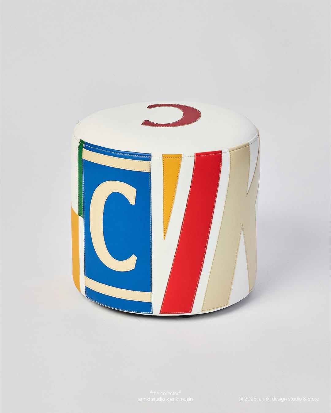 @annki.studio x @erikmusin 

“the collector”

(a)object: pouf runda 40 
upholstery: eco leather
case design: “the collector”
col: multicolor
#runda_pouf