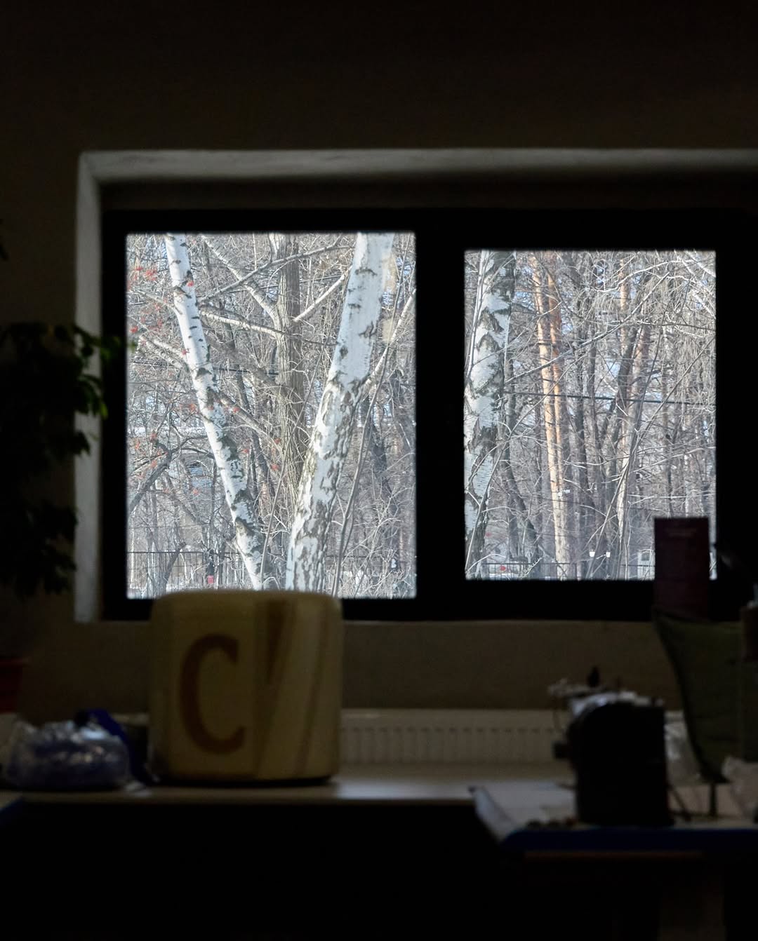 “the collector” objects 
location: annki® factory

#annki_factory 
#runda_pouf 
#ernest_chair